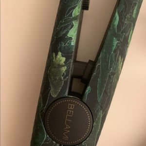 Unused bellami hair straightener